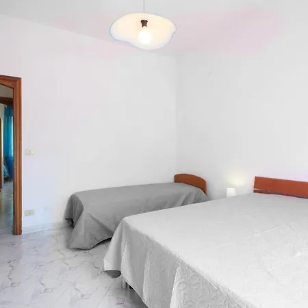 Rivierarent Via Brunenghi 63 아파트 *