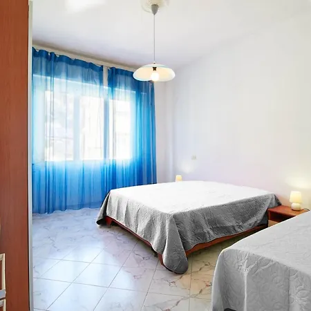 Rivierarent Via Brunenghi 63 아파트 *